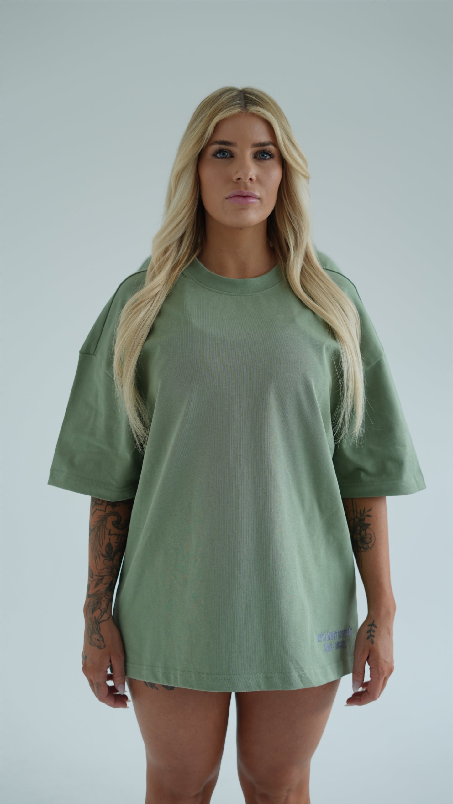 HEAVY MOVE DIFFERENT OVERSIZED TEE
