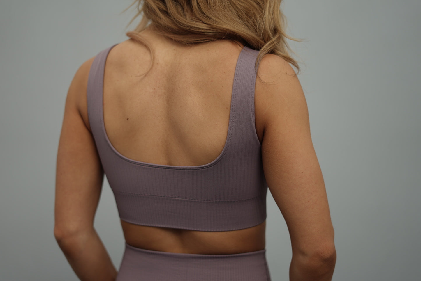 RIBBED DRVN SPORTS BRA TOP
