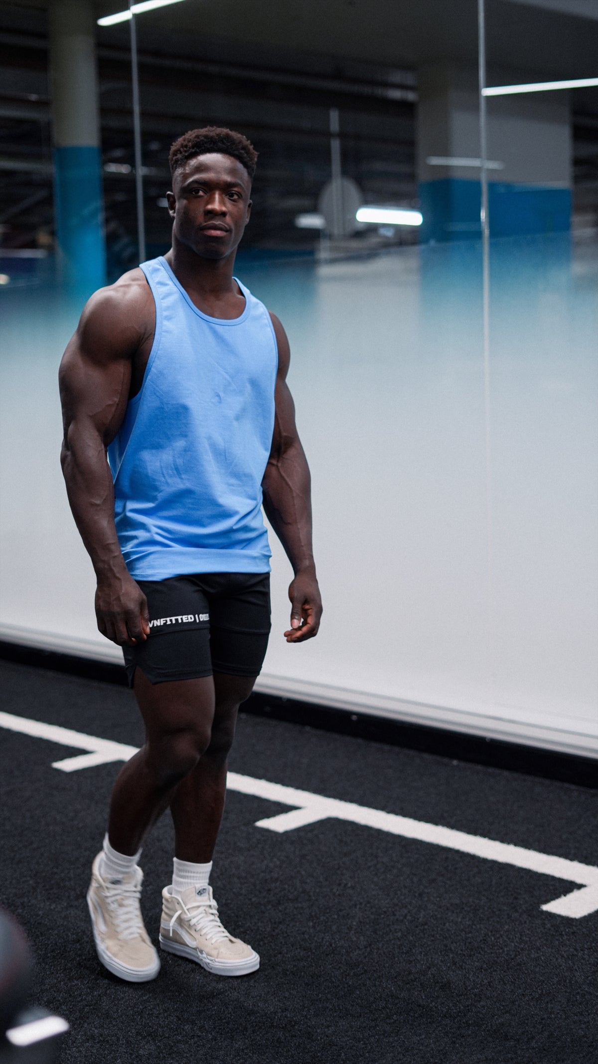 MOMENTUM SINGLET