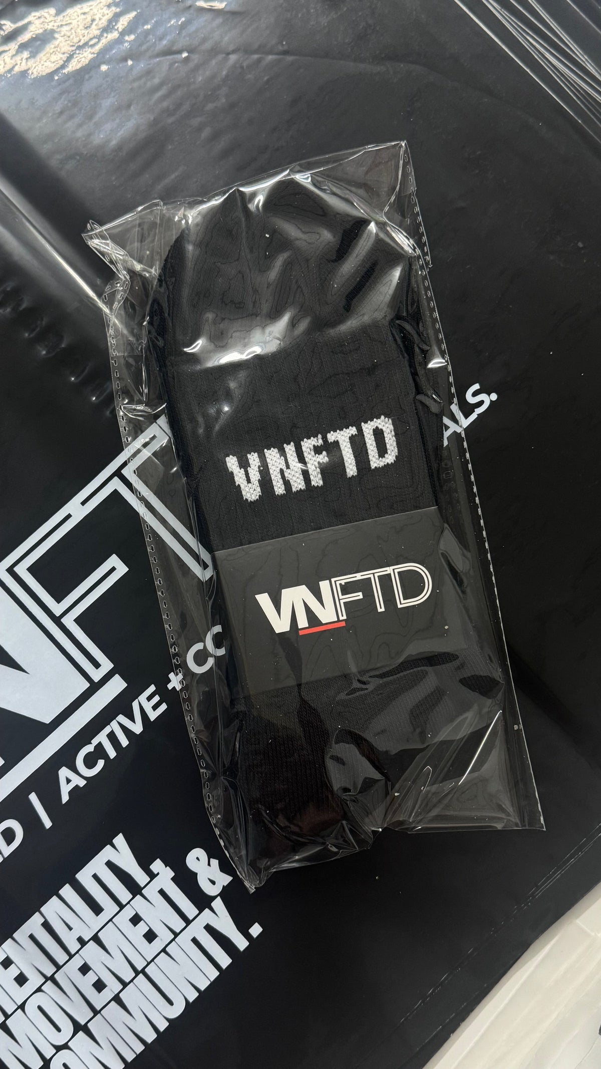 VN CREW SOCKS