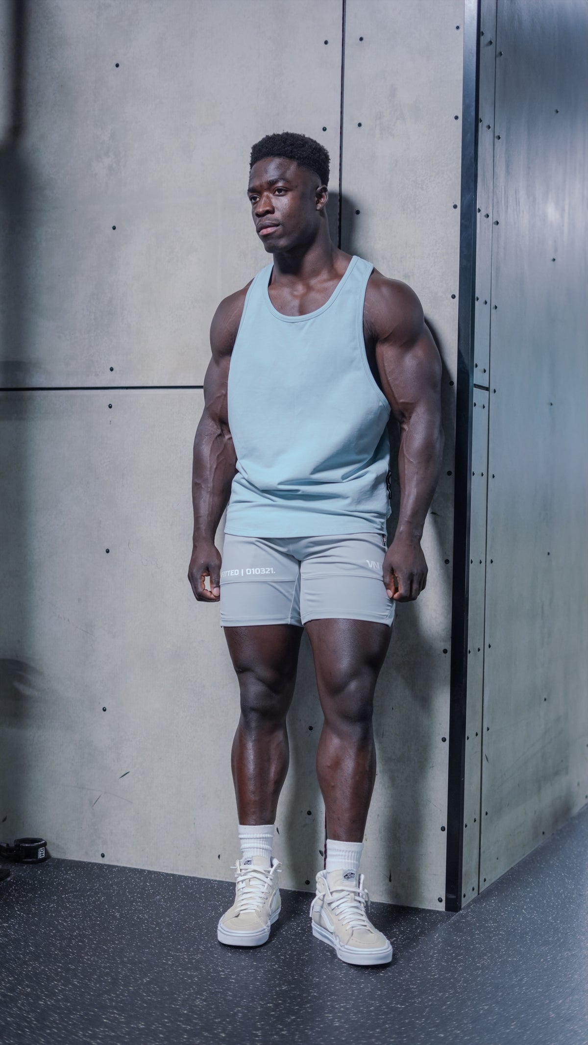 MOMENTUM SINGLET
