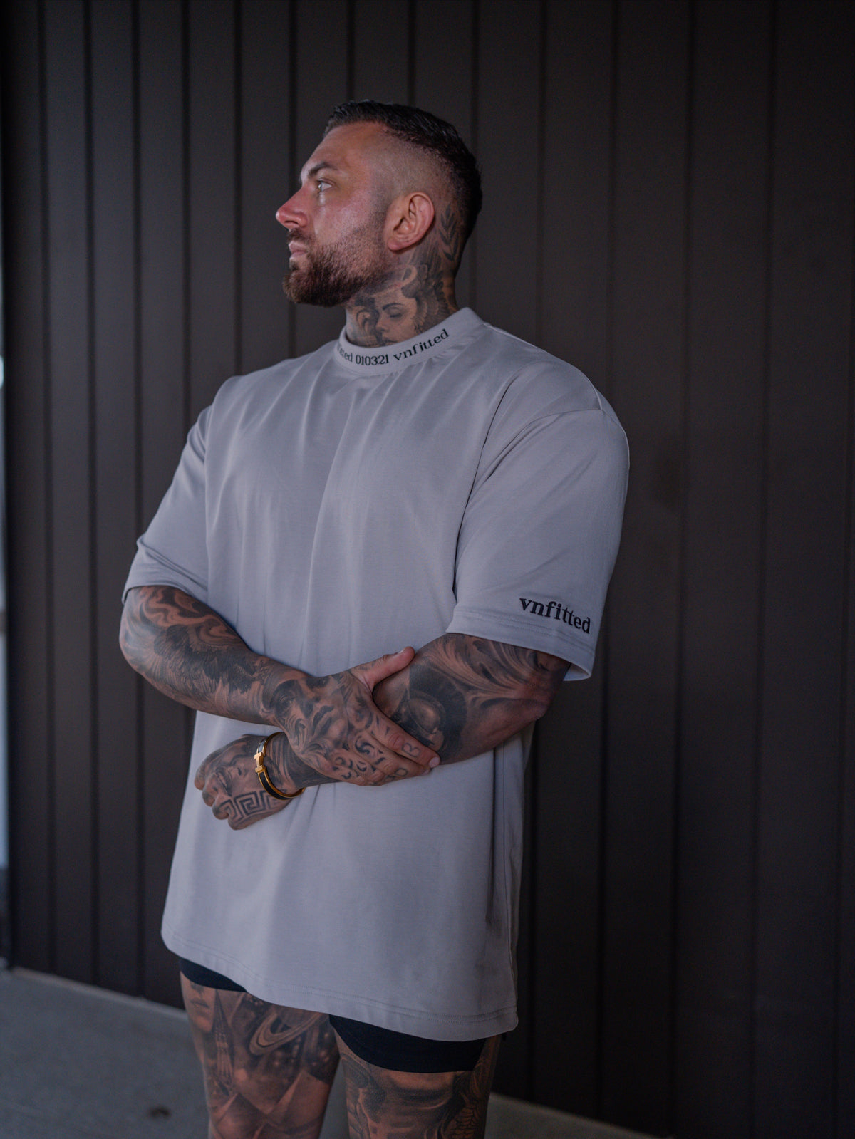 SIGNATURE STATEMENT OVERSIZED TEE