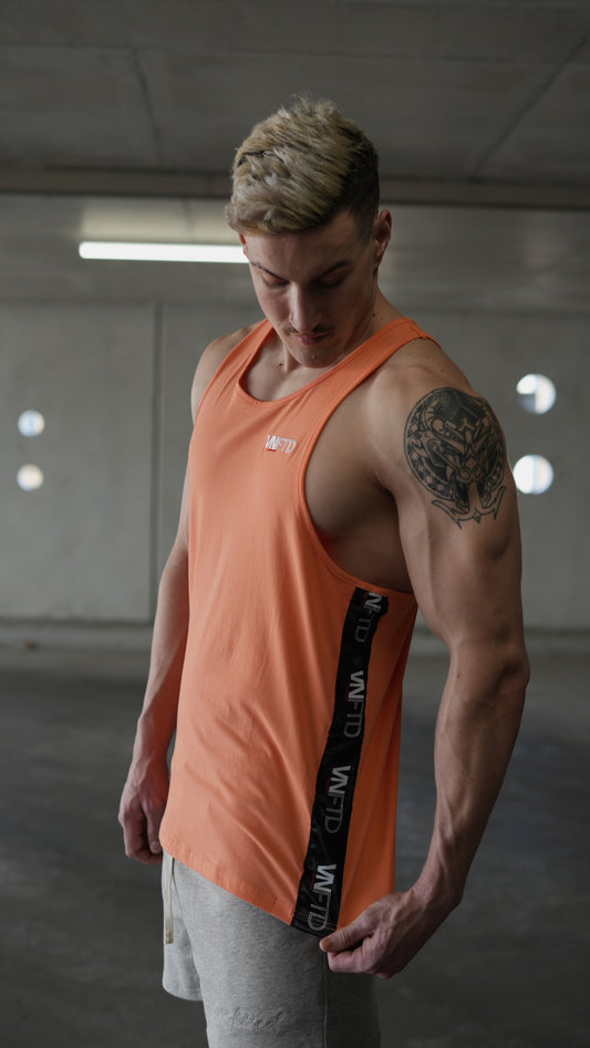 SIGNATURE FITTED SINGLET