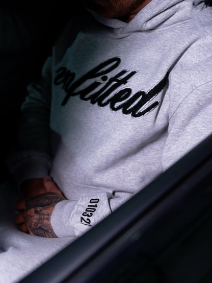 RUNNING EMBROIDERY HOODIE