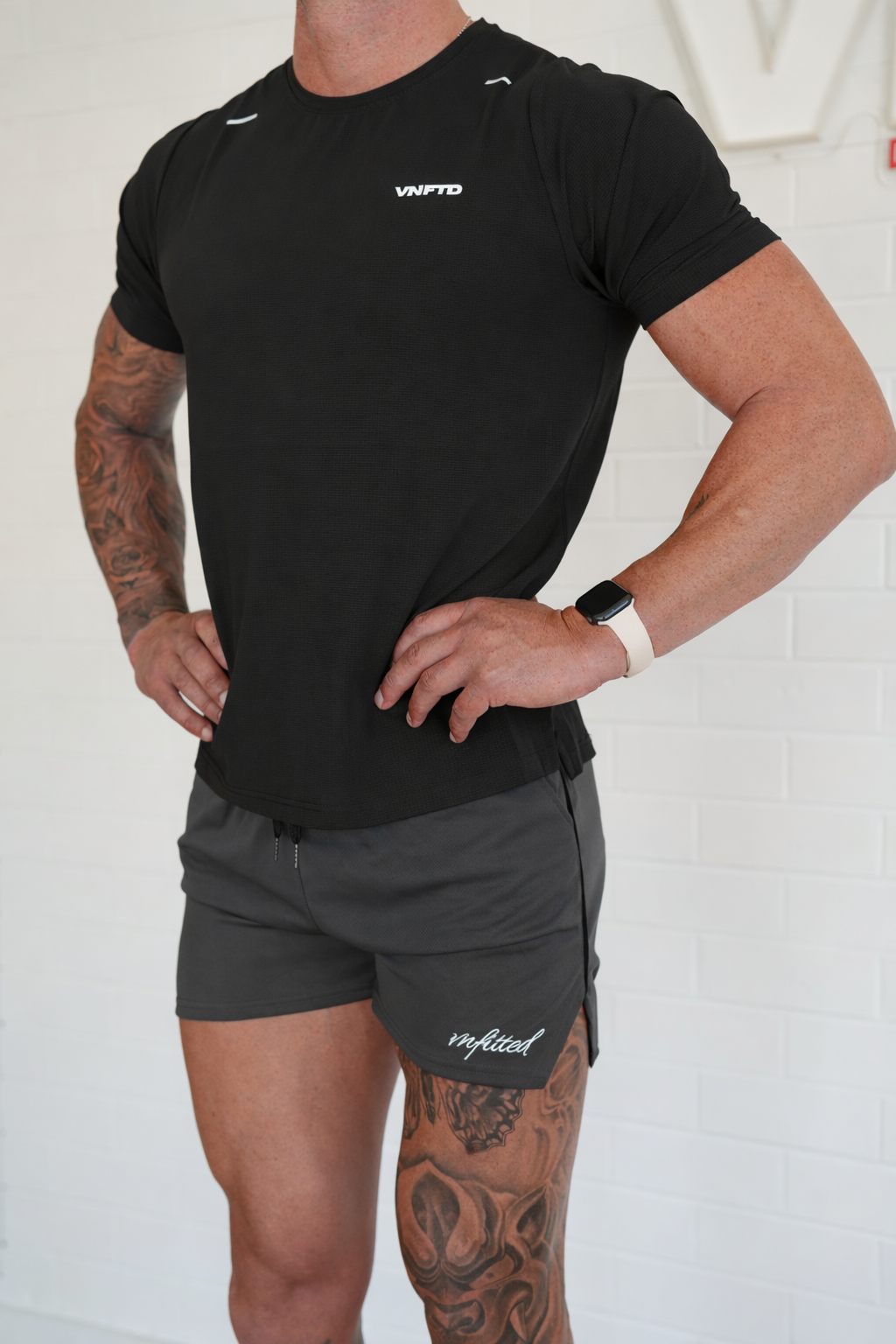 V-ACTIVE MESH SHORTS