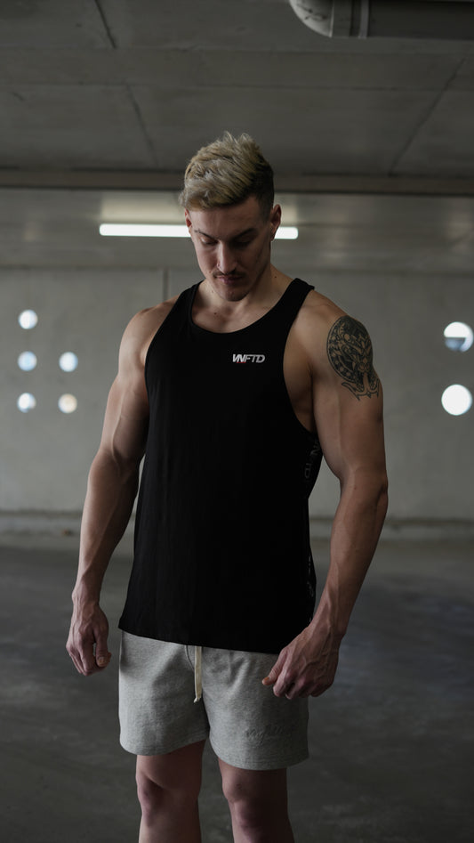 SIGNATURE FITTED SINGLET