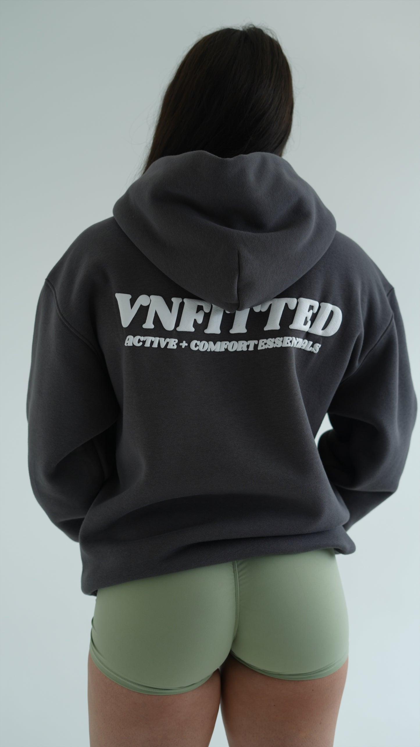 COMFORT ESSENTIAL HOODIE