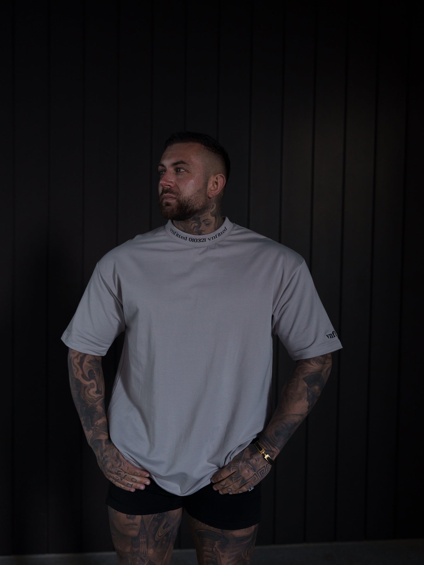 SIGNATURE STATEMENT OVERSIZED TEE