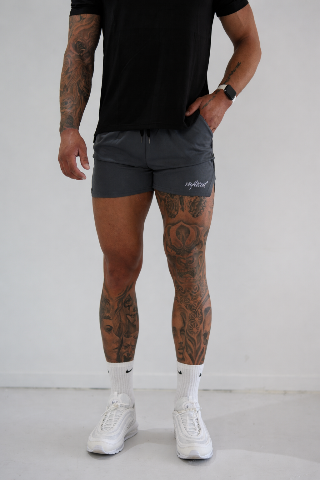 V-ACTIVE MESH SHORTS