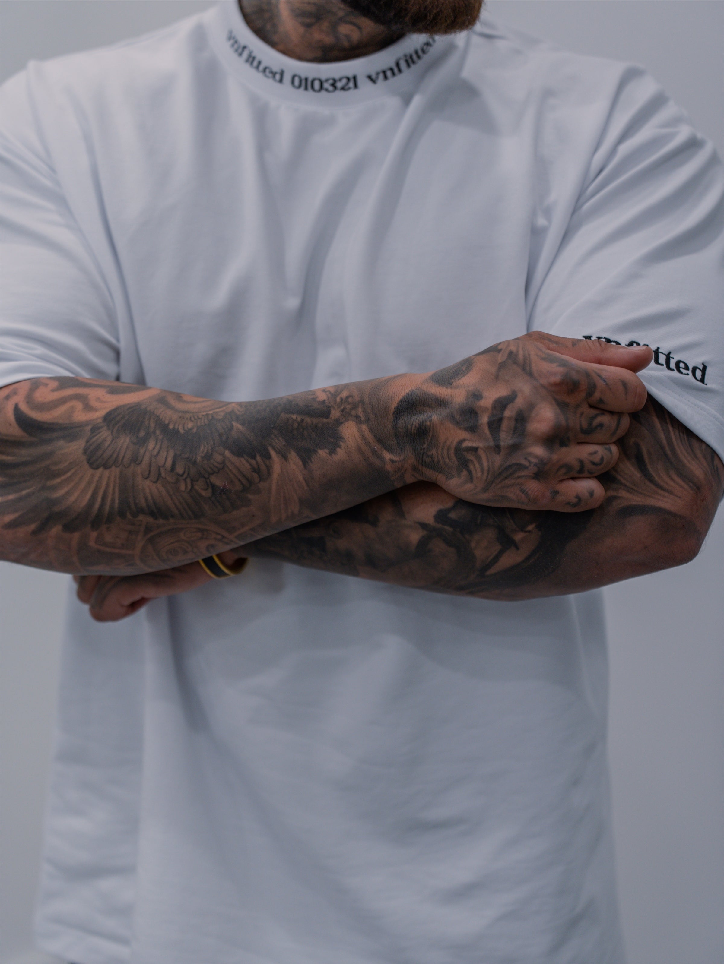 SIGNATURE STATEMENT OVERSIZED TEE