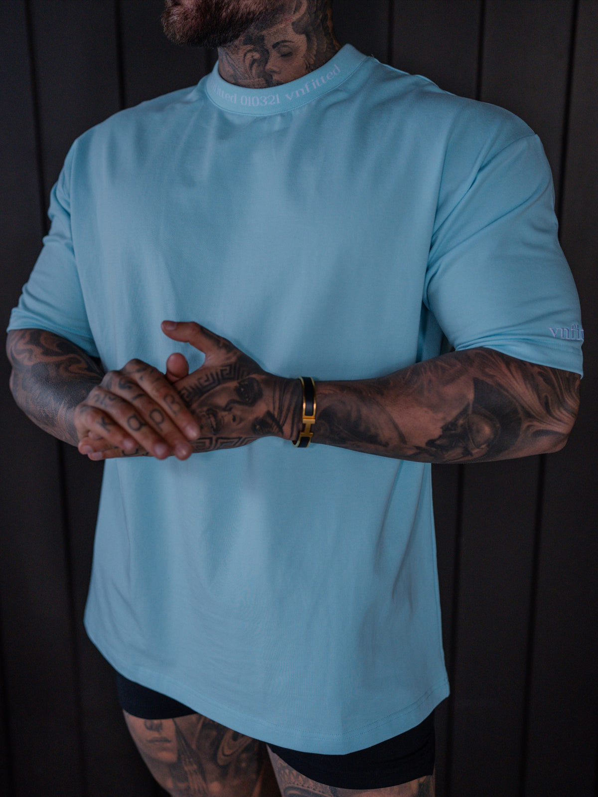 SIGNATURE STATEMENT OVERSIZED TEE