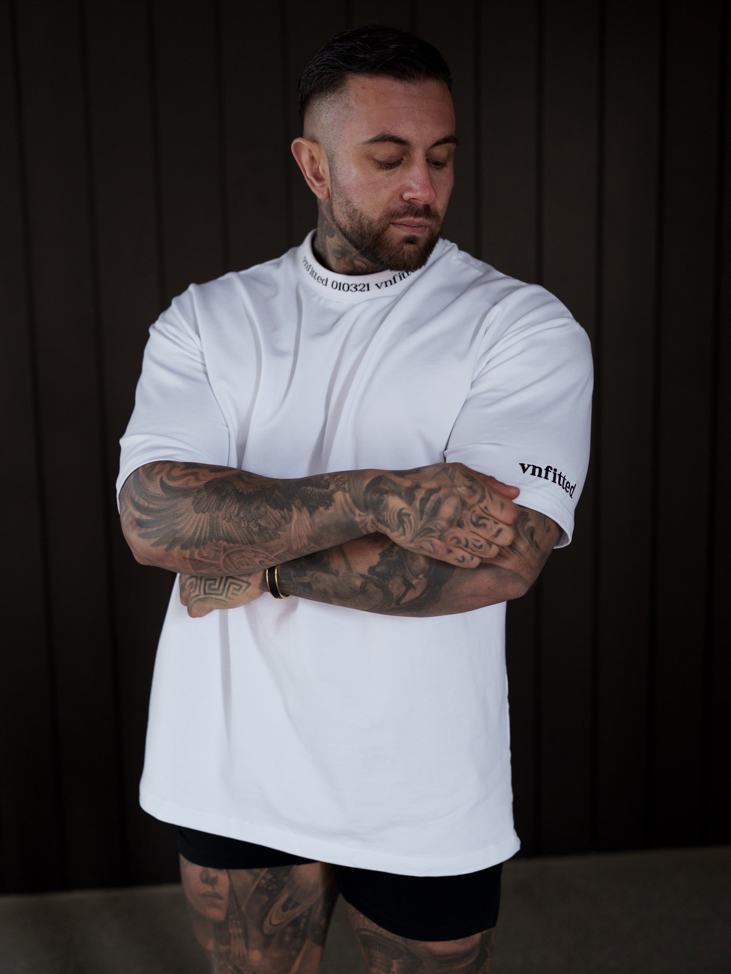 SIGNATURE STATEMENT OVERSIZED TEE