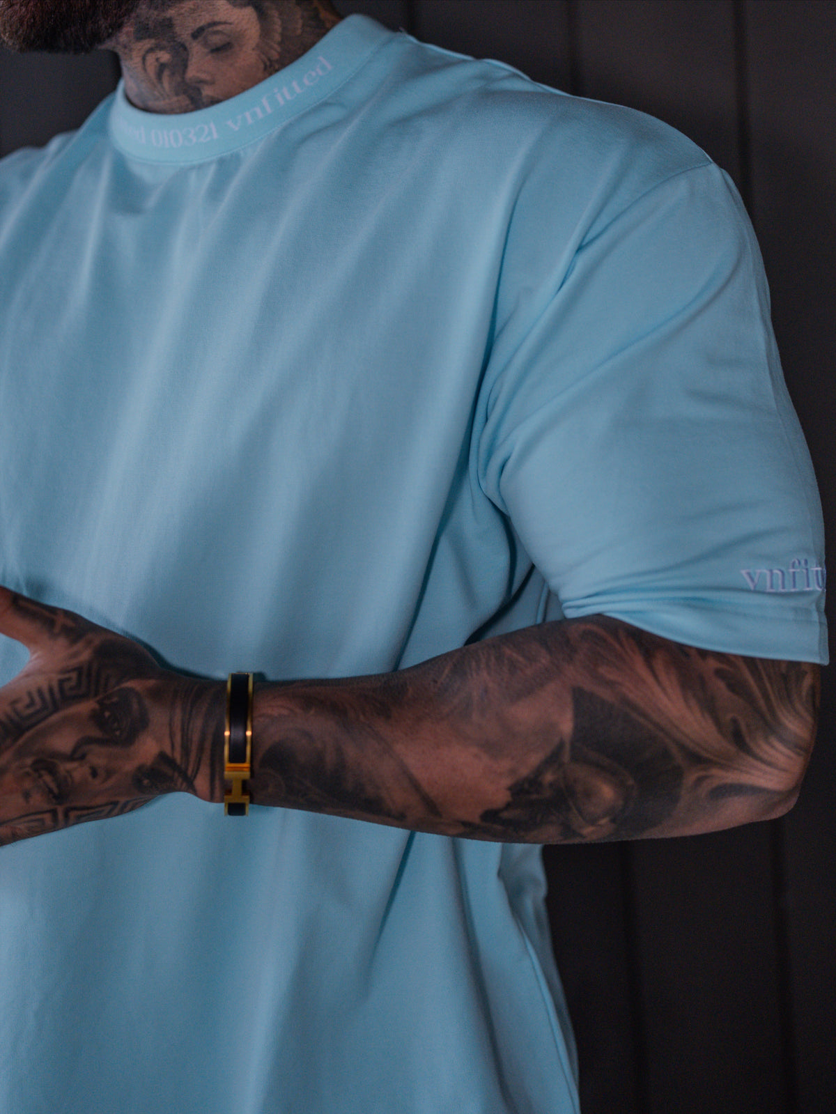 SIGNATURE STATEMENT OVERSIZED TEE
