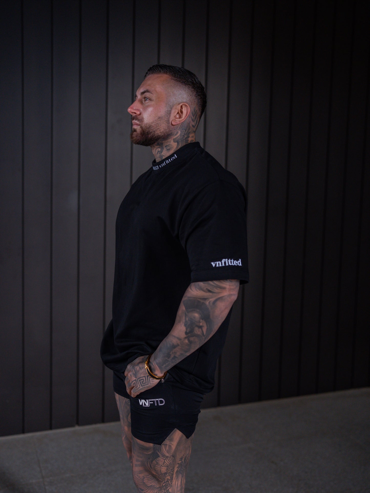 SIGNATURE STATEMENT OVERSIZED TEE