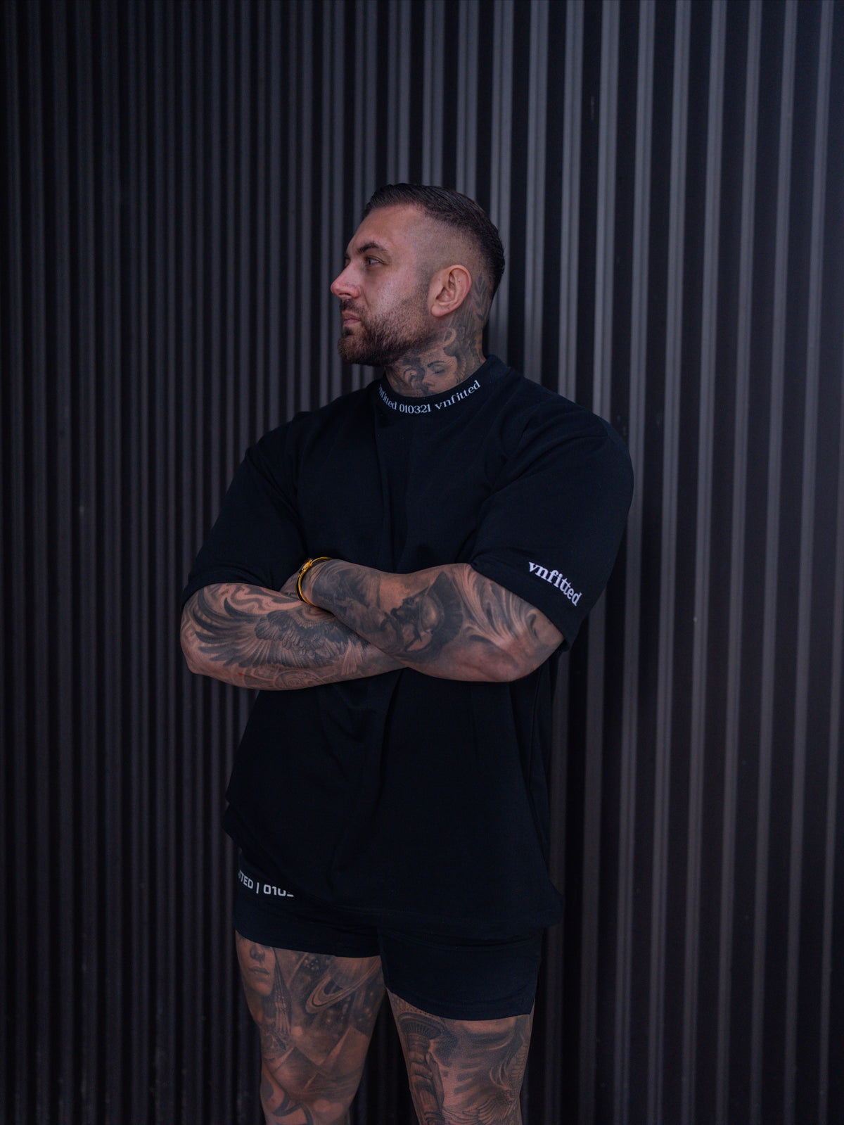 SIGNATURE STATEMENT OVERSIZED TEE