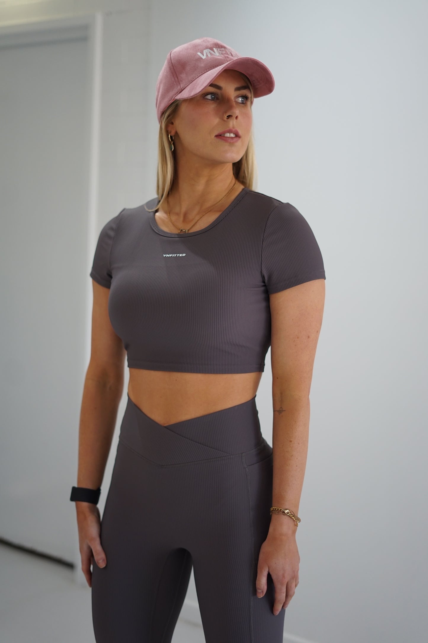 CORE RIBBED SPORTS CROP