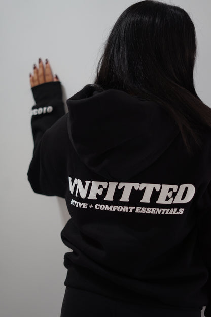 COMFORT ESSENTIAL HOODIE