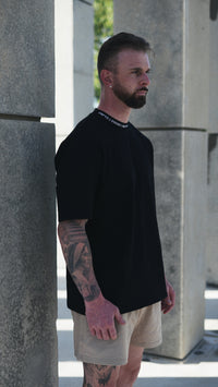 COLLAR EMB OVERSIZED TEE