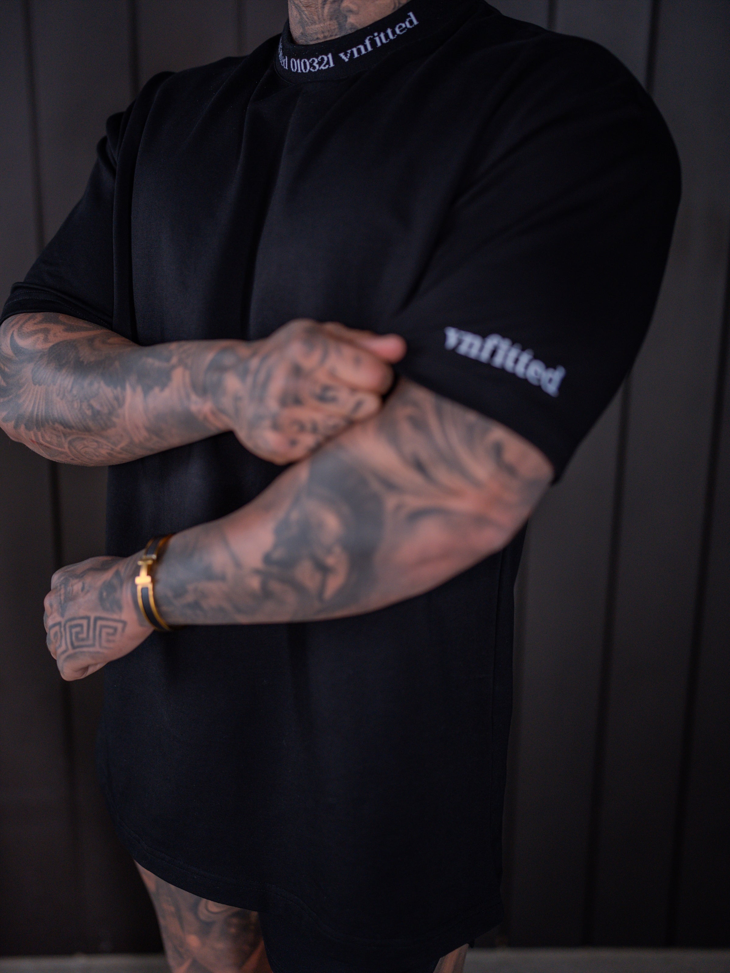 SIGNATURE STATEMENT OVERSIZED TEE