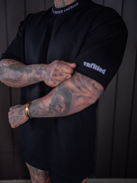 SIGNATURE STATEMENT OVERSIZED TEE