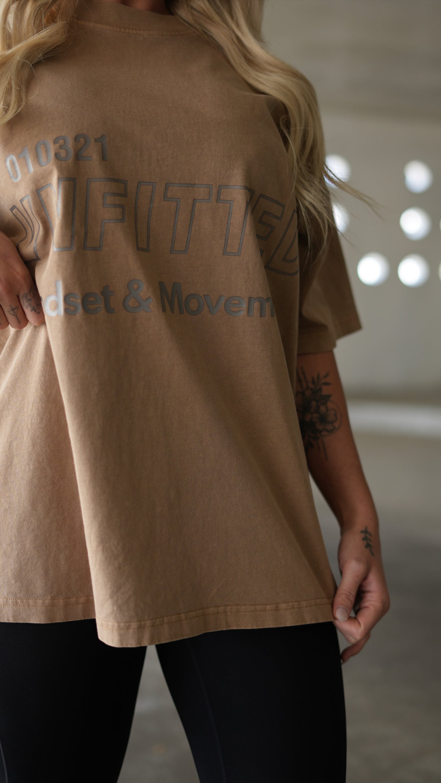 VN WASHED OVERSIZED TEE