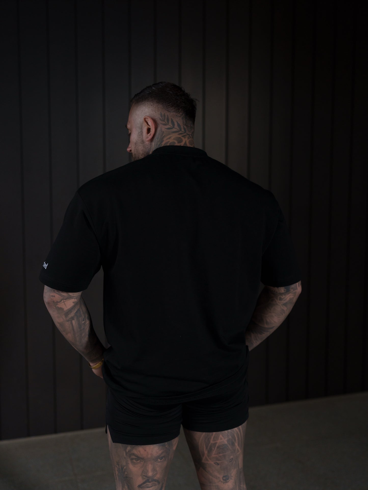 SIGNATURE STATEMENT OVERSIZED TEE