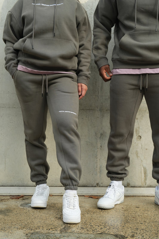 HEAVY BASIC MOVE DIFFERENT TRACKPANTS