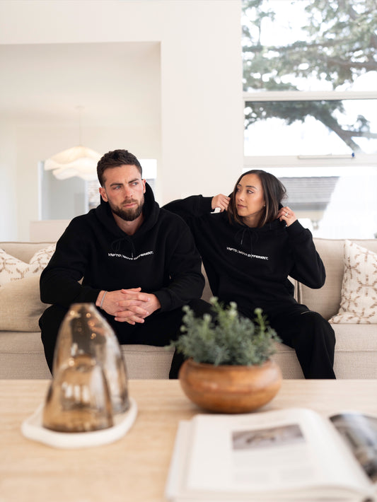 HEAVY BASIC MOVE DIFFERENT HOODIE