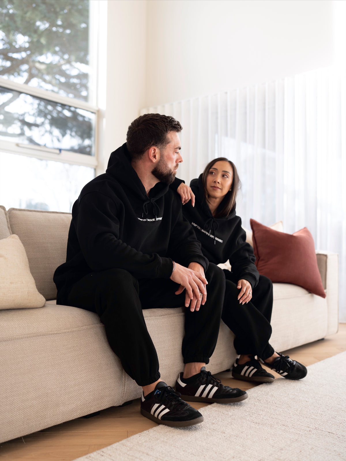 HEAVY BASIC MOVE DIFFERENT HOODIE