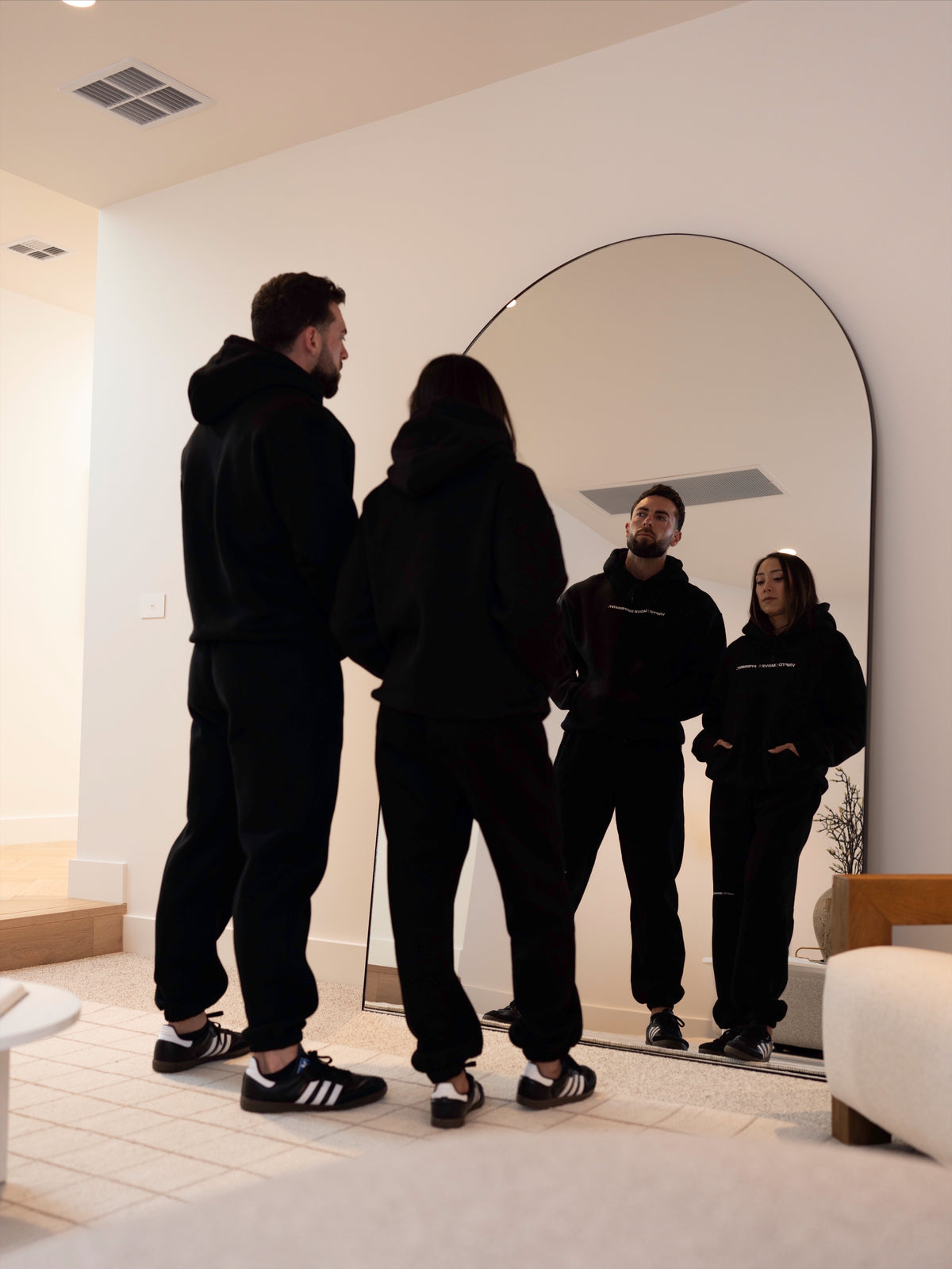HEAVY BASIC MOVE DIFFERENT TRACKPANTS