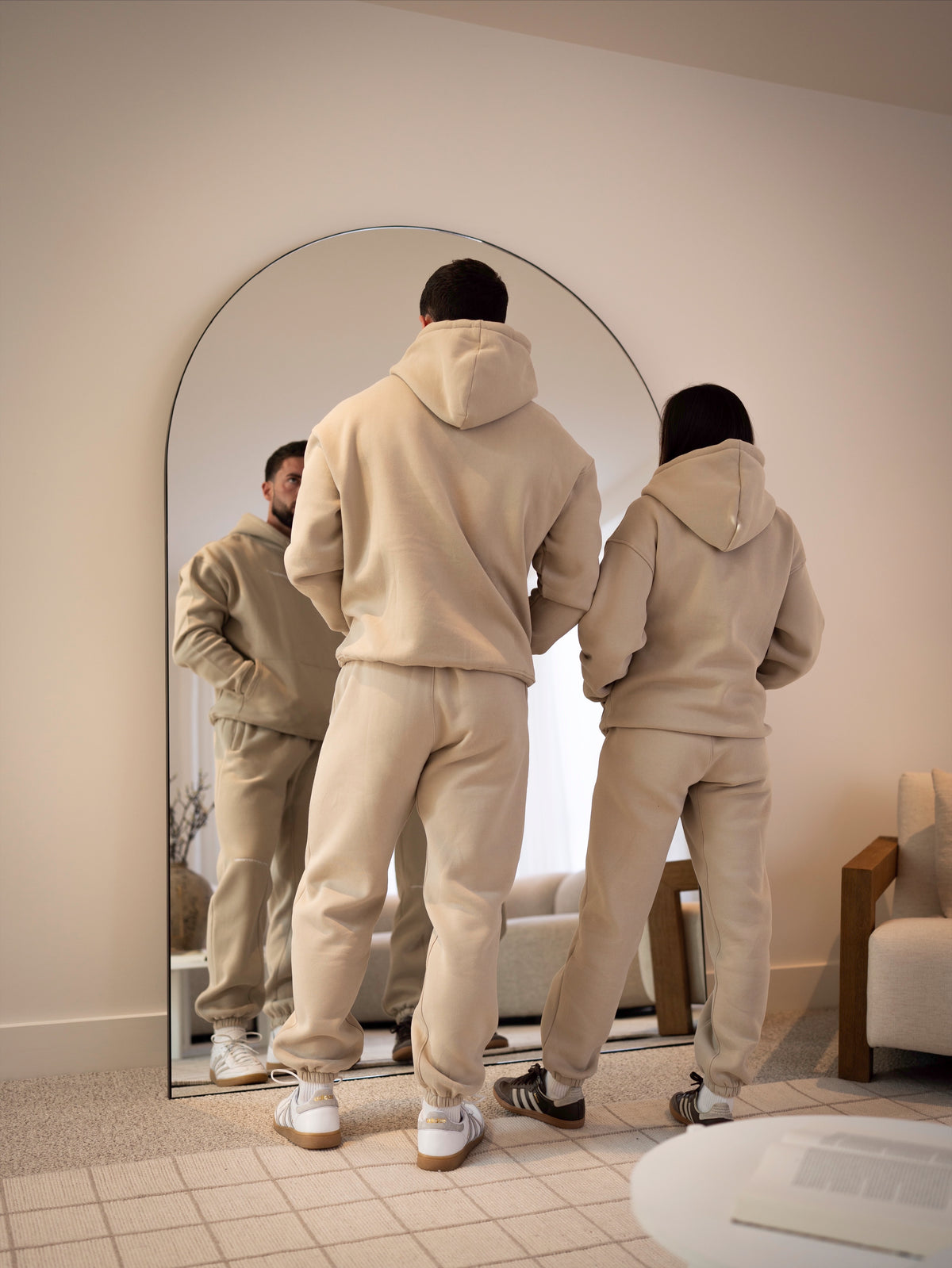 HEAVY BASIC MOVE DIFFERENT HOODIE