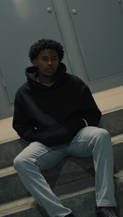 COMFORT ESSENTIAL HOODIE