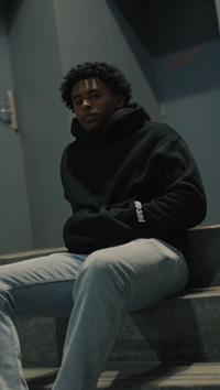 COMFORT ESSENTIAL HOODIE