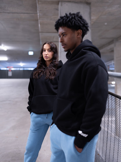 COMFORT ESSENTIAL HOODIE