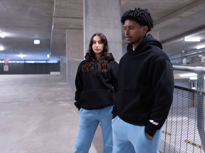 COMFORT ESSENTIAL HOODIE