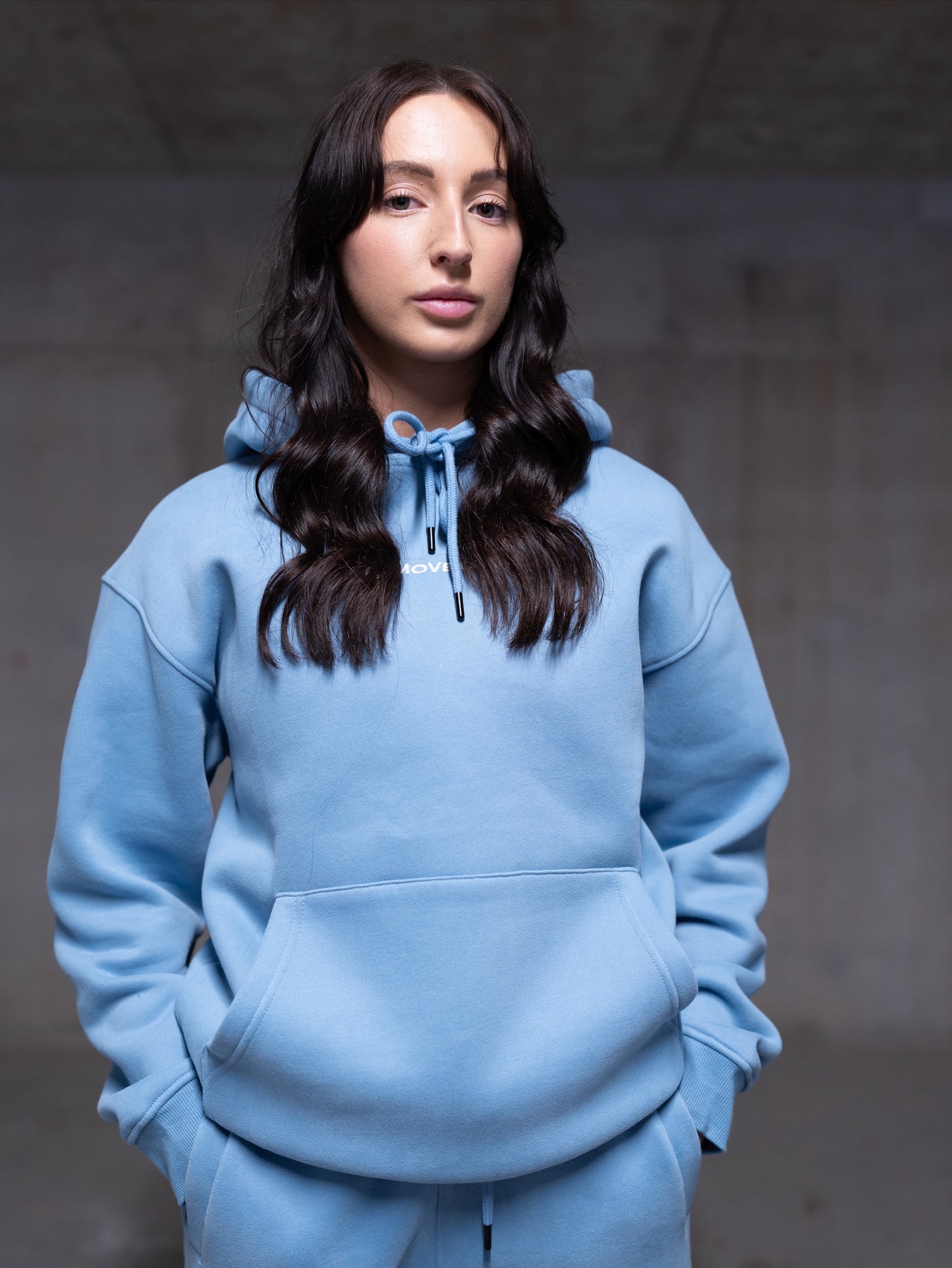 HEAVY BASIC MOVE DIFFERENT HOODIE