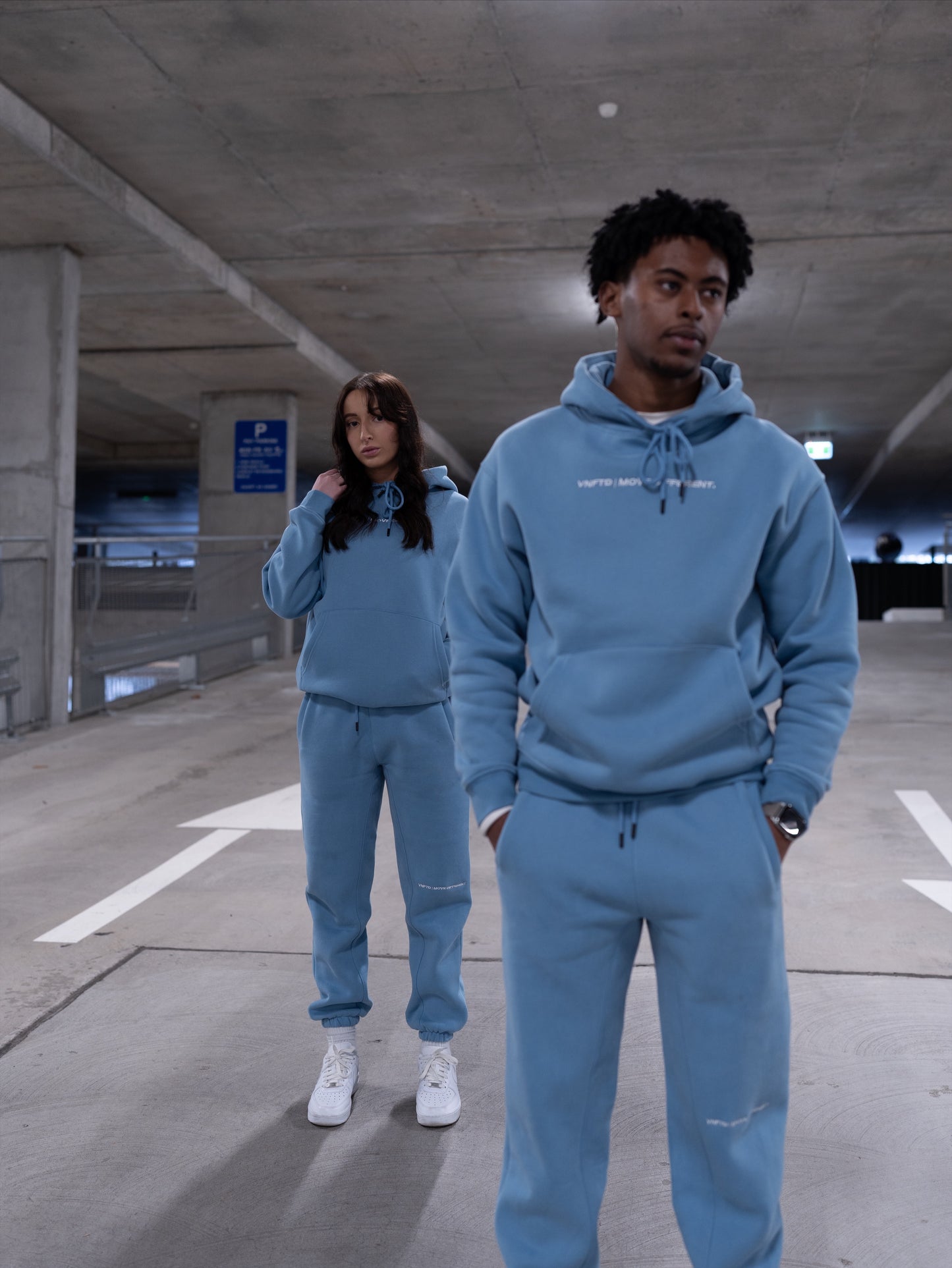 HEAVY BASIC MOVE DIFFERENT TRACKPANTS