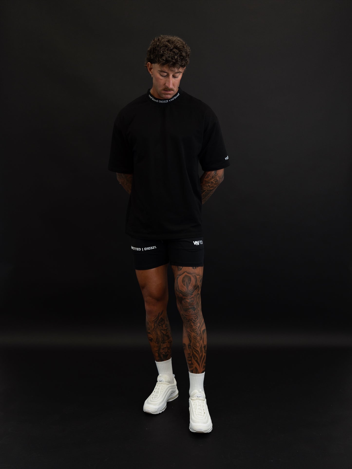 SIGNATURE STATEMENT OVERSIZED TEE