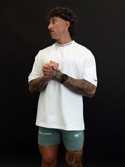 SIGNATURE STATEMENT OVERSIZED TEE