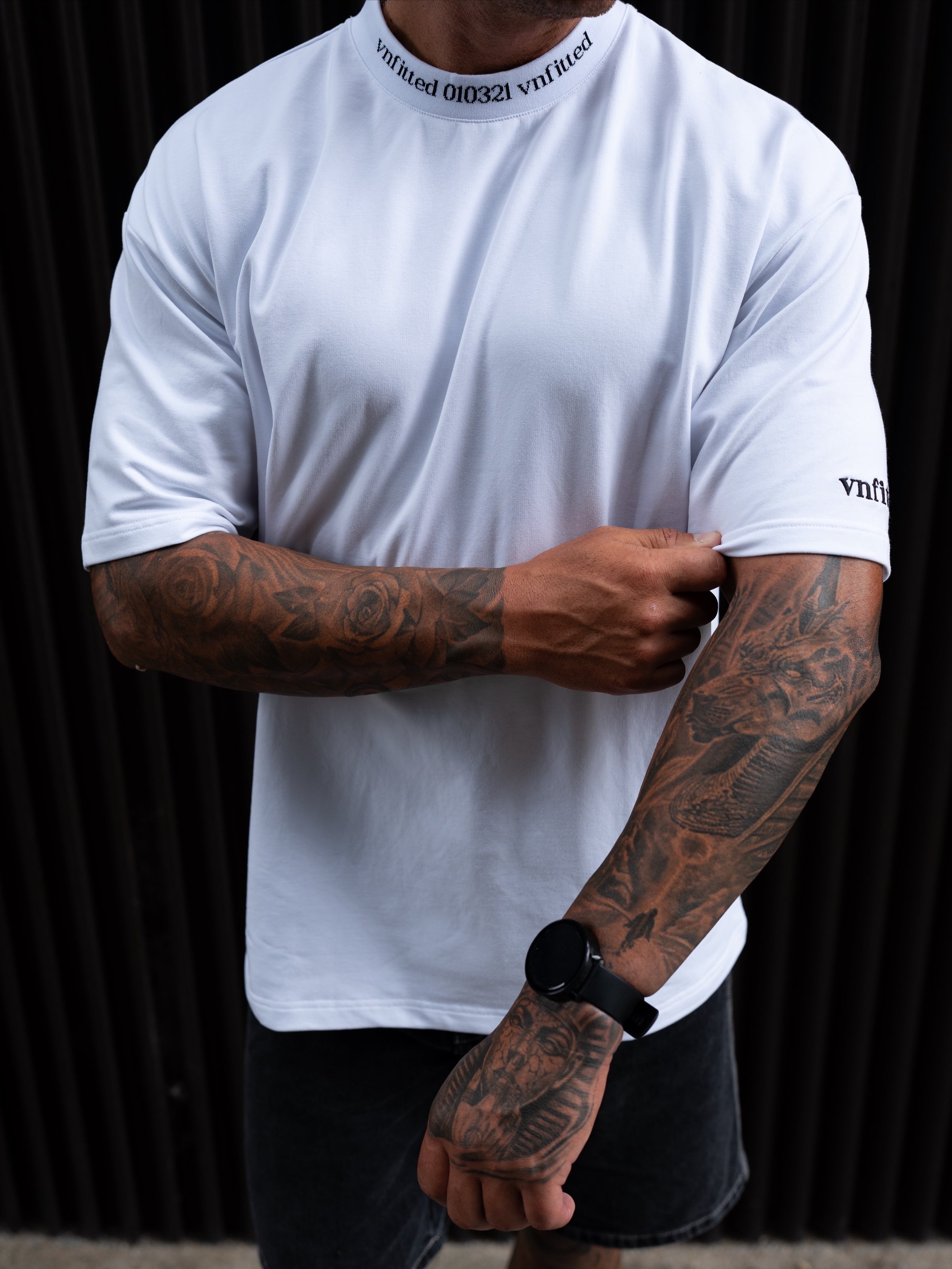 SIGNATURE STATEMENT OVERSIZED TEE