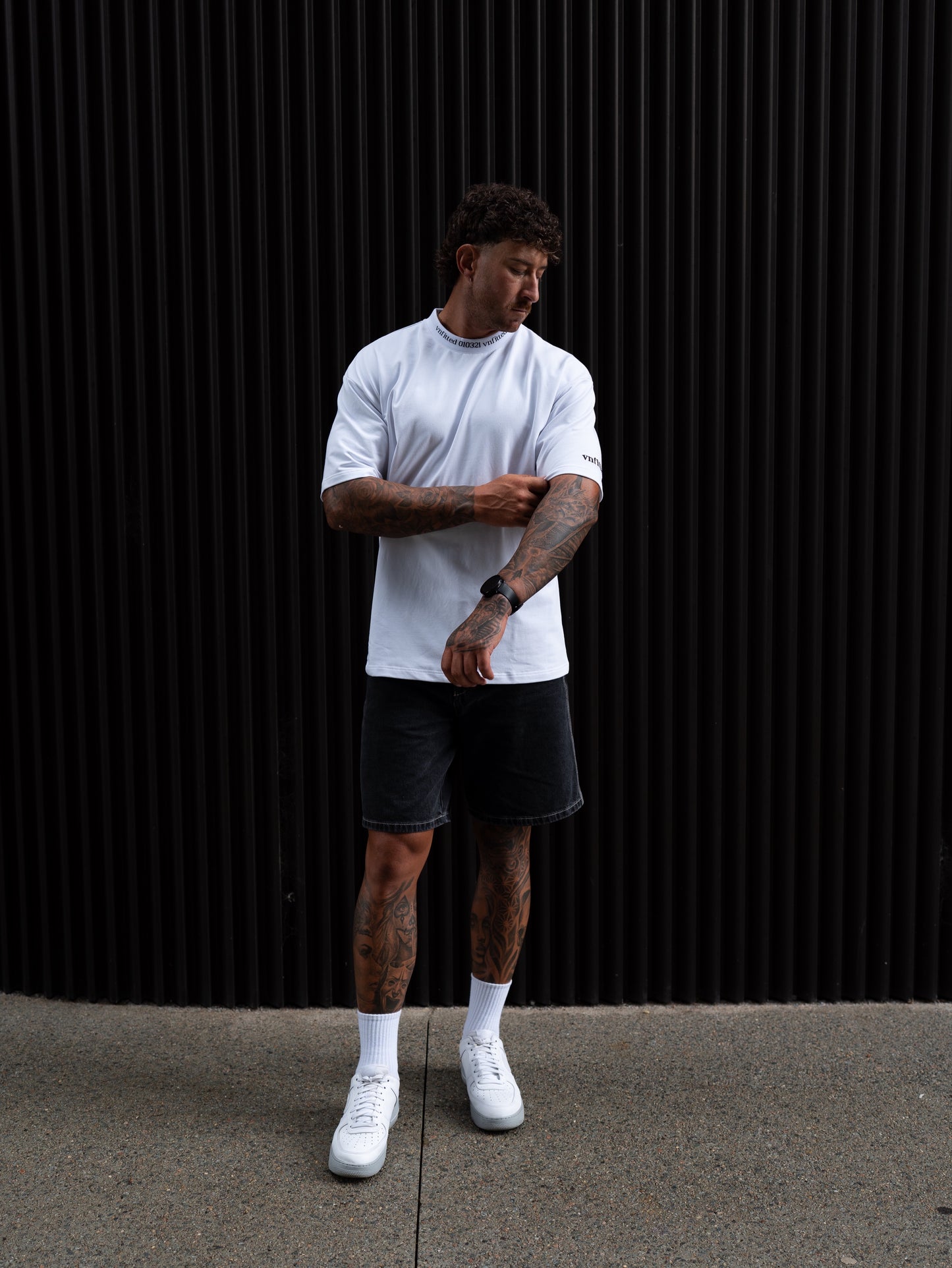 SIGNATURE STATEMENT OVERSIZED TEE