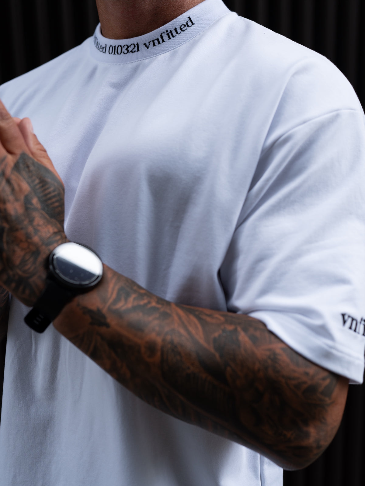SIGNATURE STATEMENT OVERSIZED TEE