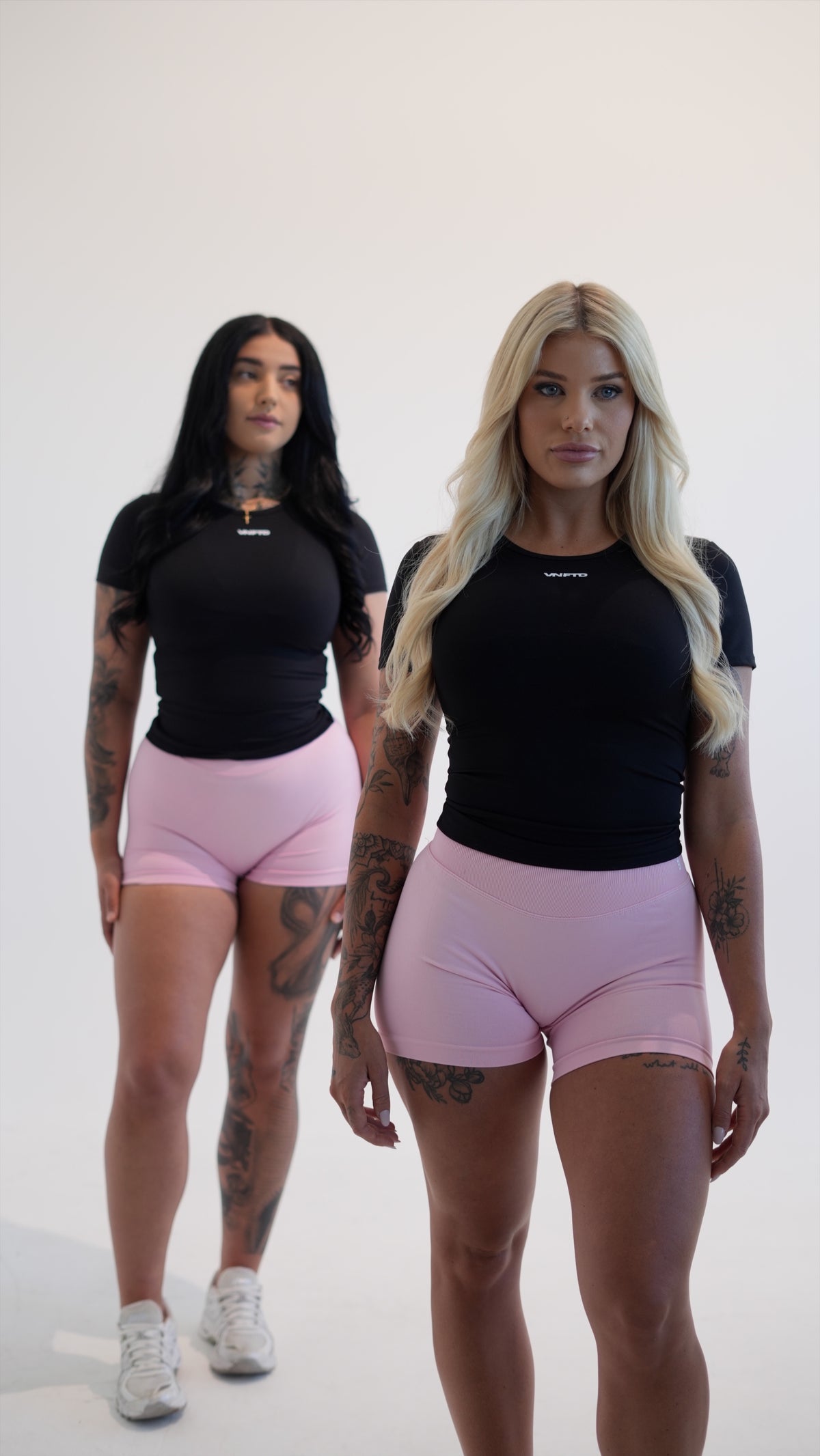 AFFINITY SEAMLESS SHORTS