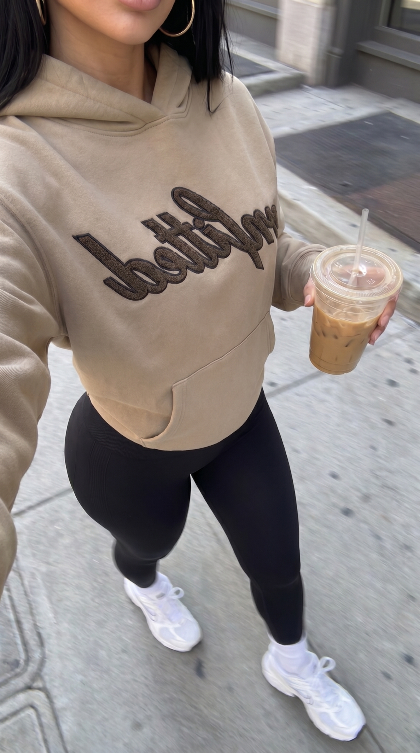 RUNNING EMBROIDERY HOODIE