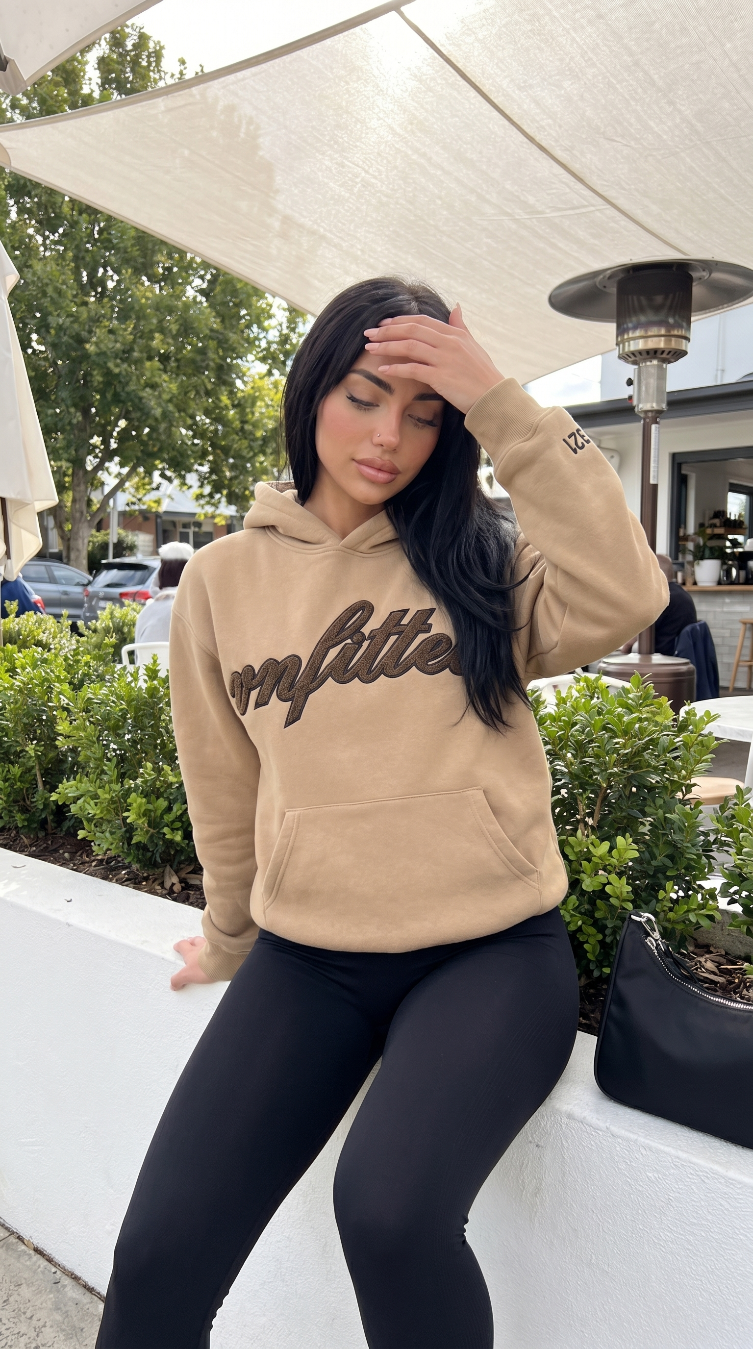 RUNNING EMBROIDERY HOODIE