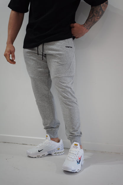 V-FLEECE PANELLED JOGGERS