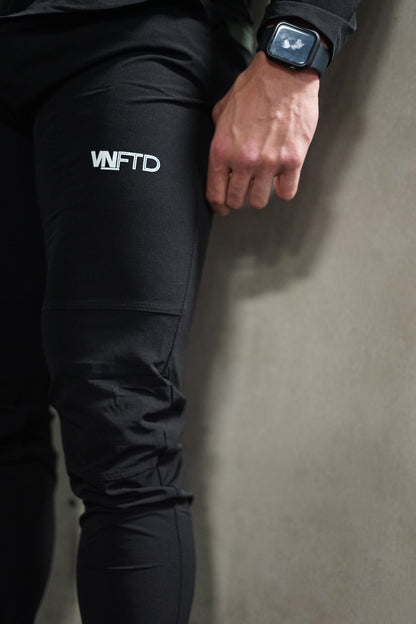 VNP MOMENTUM MULTI-PANELLED JOGGERS