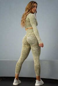 STORM SEAMLESS SCRUNCH LEGGINGS ACID WASHED SAGE GREEN