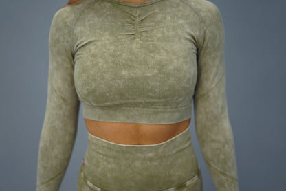 STORM SEAMLESS LONGSLEEVE TOP ACID WASHED SAGE GREEN